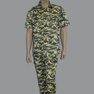 camo-uniform